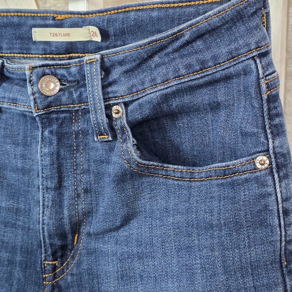 Levi Strauss & Co. Jeans, 726 High-Rise Flare, Dark Denim, Women's, Size W26 L32 - Picture 3 of 13